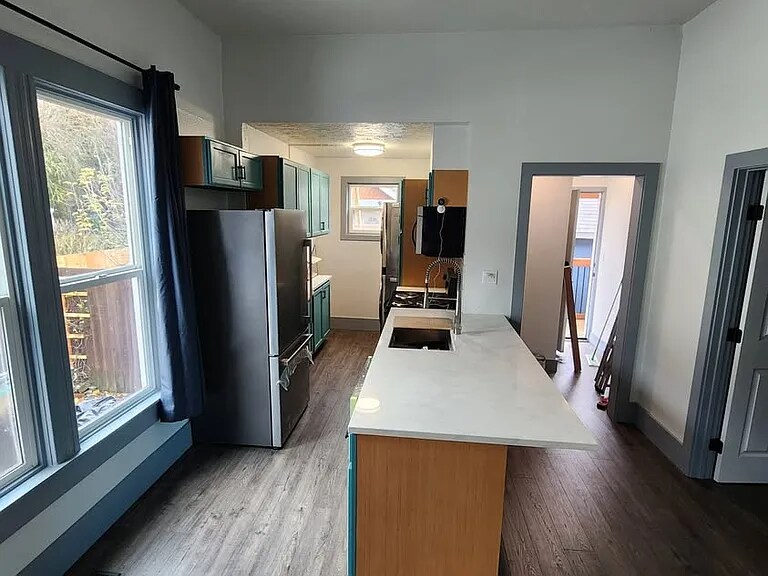 Building Photo - 2428 NE Rodney Ave