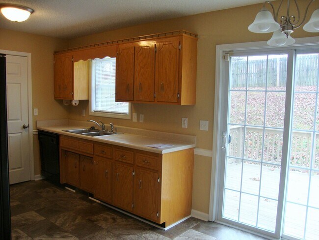 Building Photo - 994 Roedeer Dr