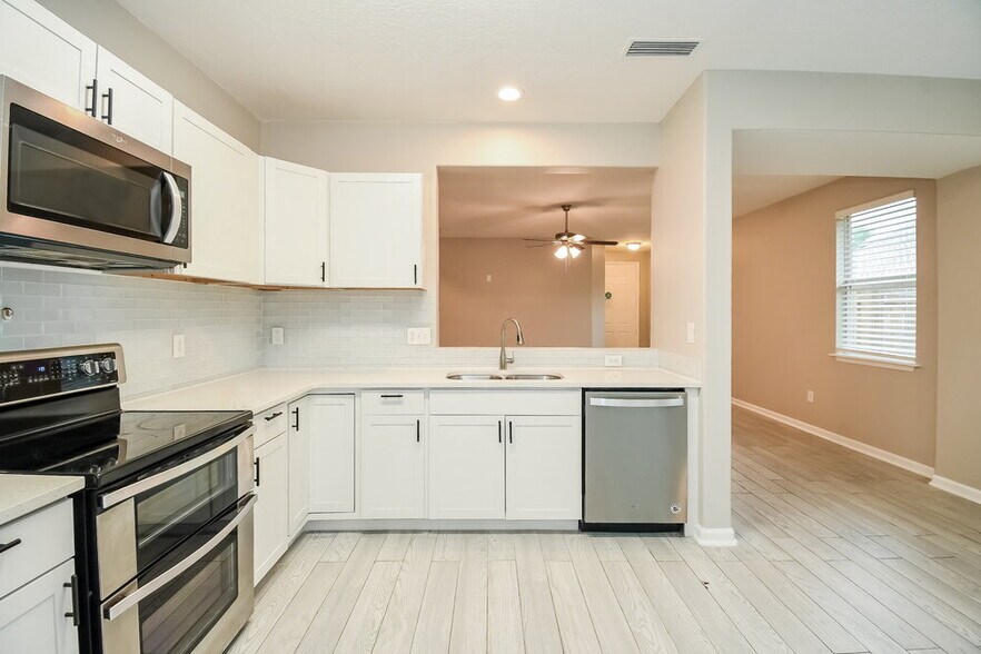 Building Photo - 1113 Coveyrise Ct