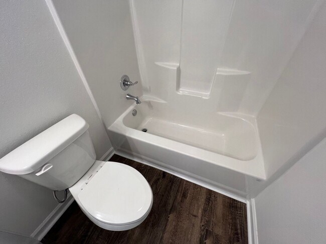 Building Photo - New Beginnings Start with AMRR: 3 Bedroom ready for move in!