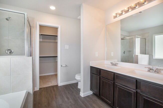 Building Photo - 3319 Rosselli Brush Dr