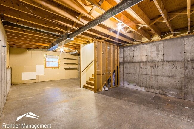 Building Photo - Incredible 2 Bedroom Duplex for Rent!