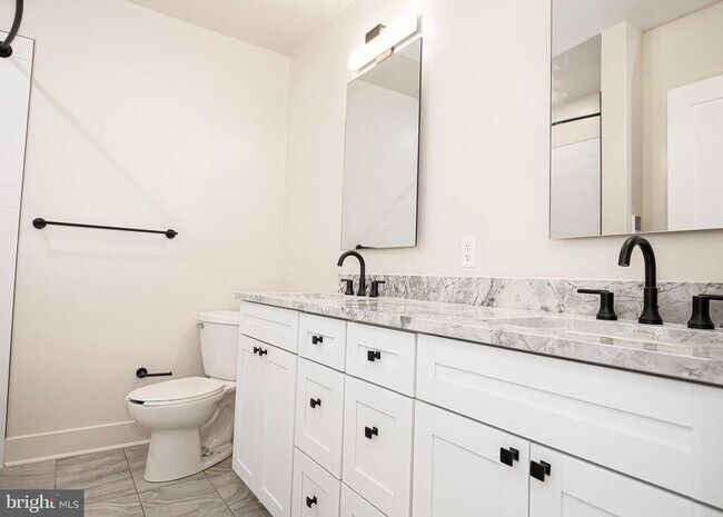 Building Photo - 128 N Bond St