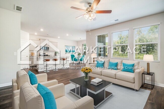 Building Photo - 48 Silver Birch Pass