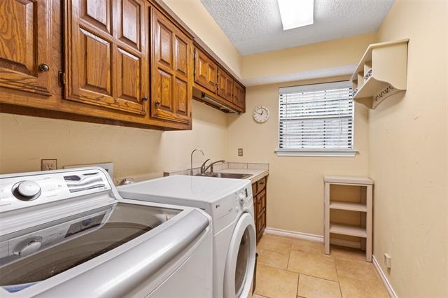 Building Photo - 3813 Vicksburg Ct