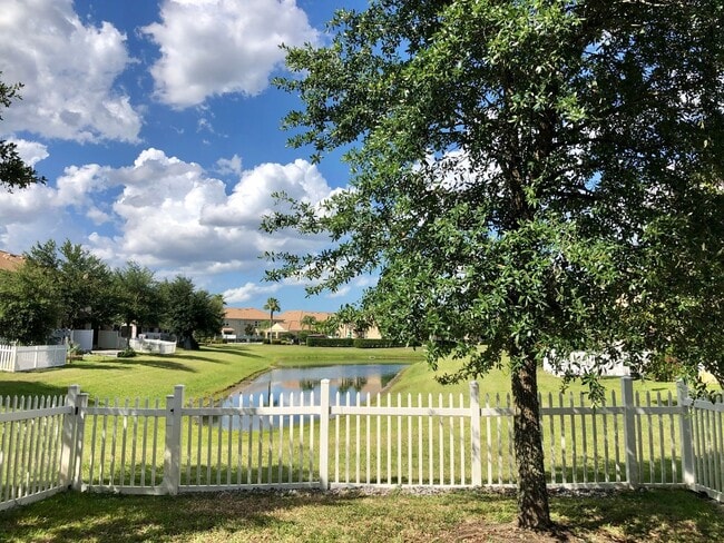 Building Photo - Nice 3/2.5 Two Story Condo in East Orlando!