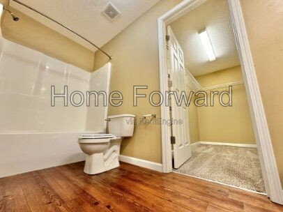 Building Photo - 216 Bass Pond Glen Dr
