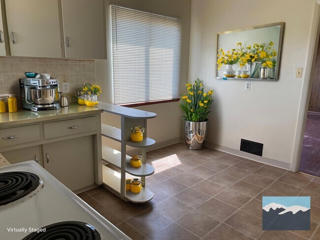 Building Photo - 1551 S Tejon St