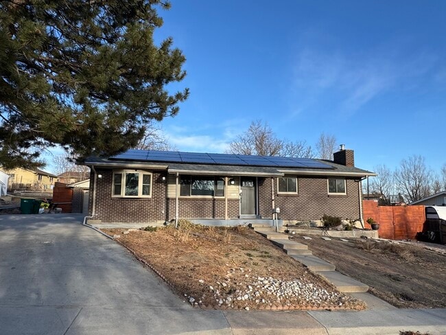 Building Photo - 7860 Linda Cir