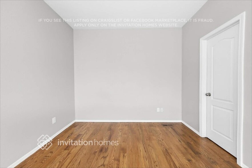 Building Photo - 6025 Fossil Dr