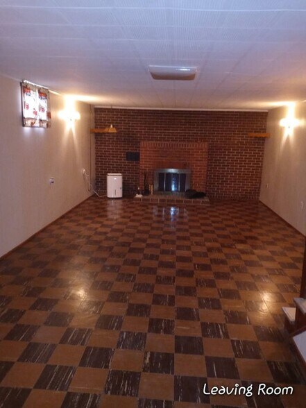 Building Photo - 5510 Plainfield Ave