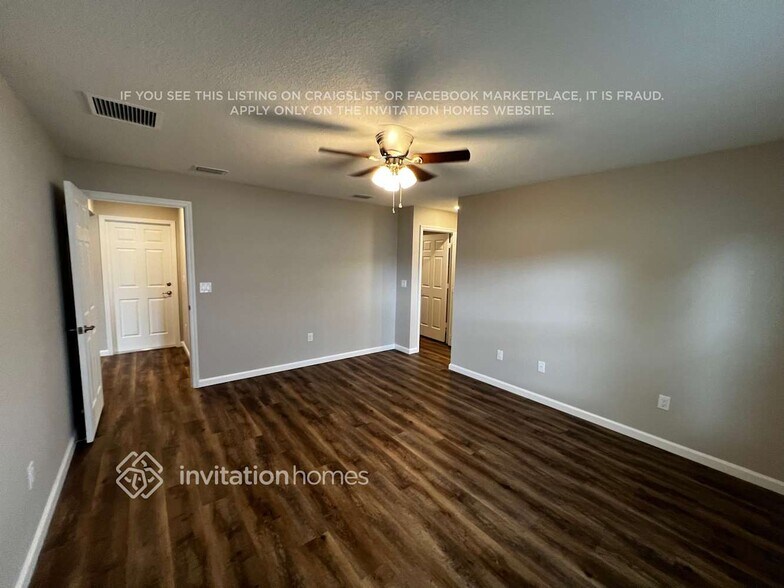 Building Photo - 3851 SW Janiga St