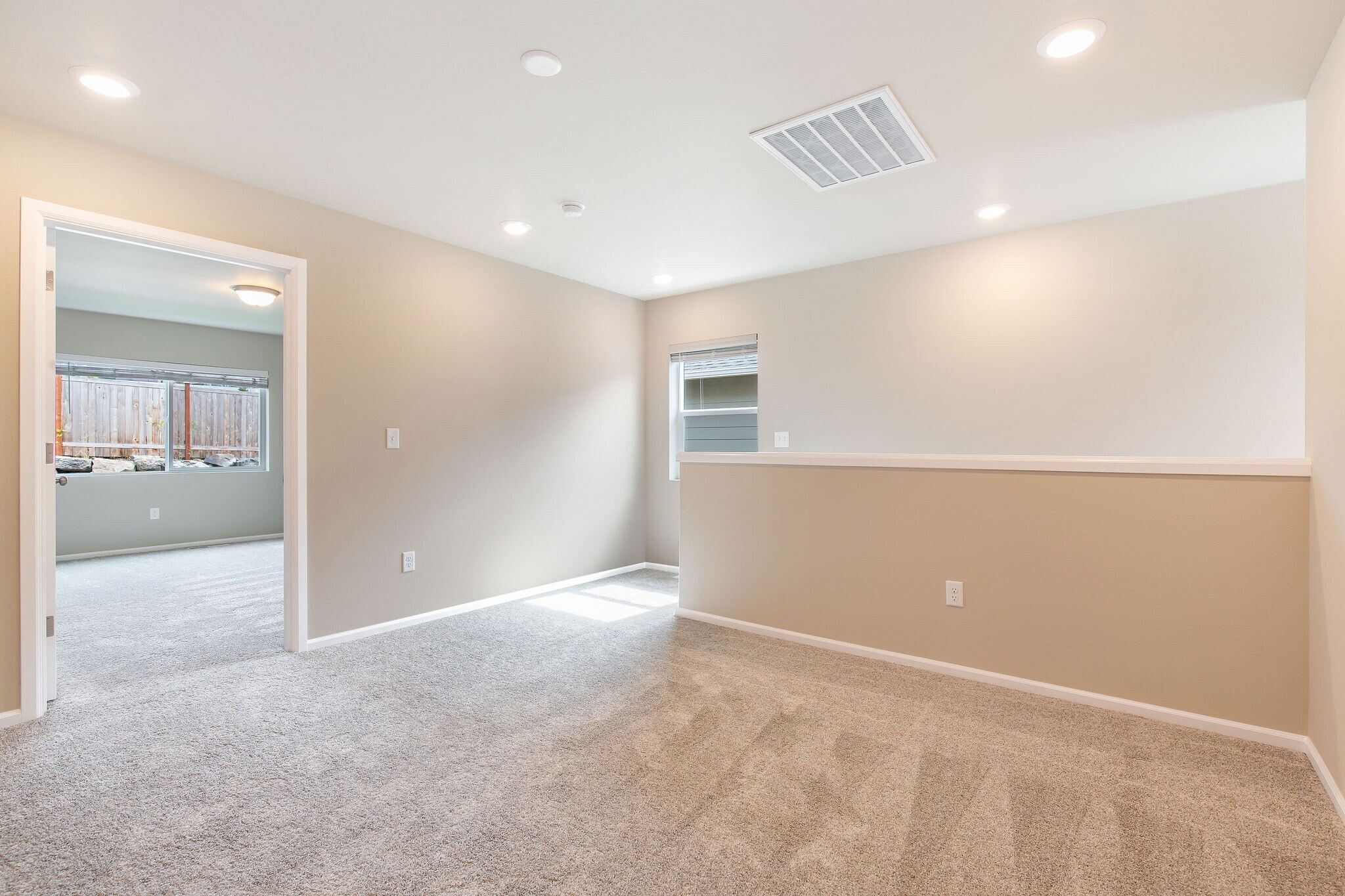 Building Photo - 3615 80th Ave NE