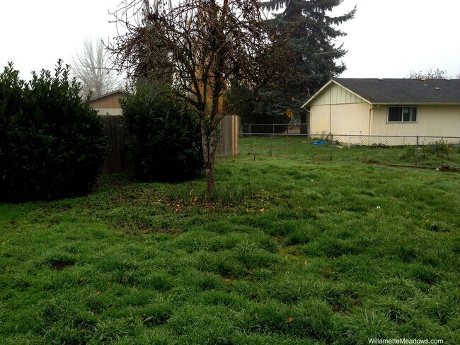 Building Photo - Modern 3 Bedroom Home near Auburn Elementary with Double Garage