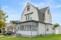 Building Photo - 2250 Florence Blvd