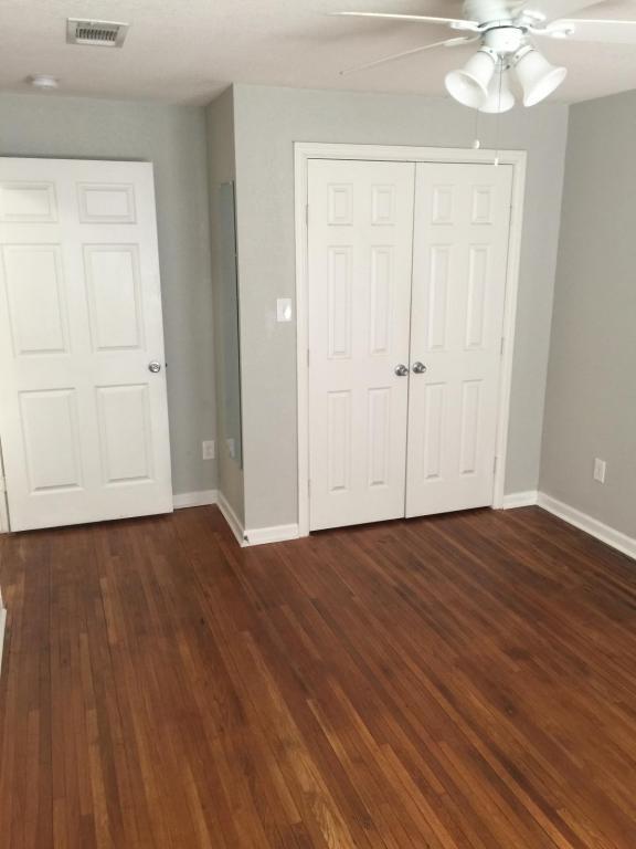 Building Photo - 1419 Hurley Ave