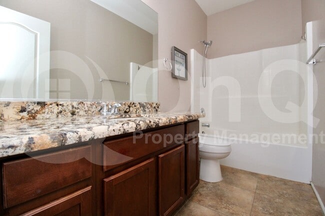 Building Photo - 11434 E Cliffrose Ln