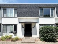 Building Photo - 1111 W 6th Ave