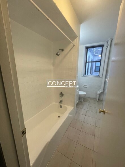 Building Photo - 1131 Commonwealth Ave