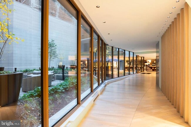 Building Photo - 1425 New York Ave NW