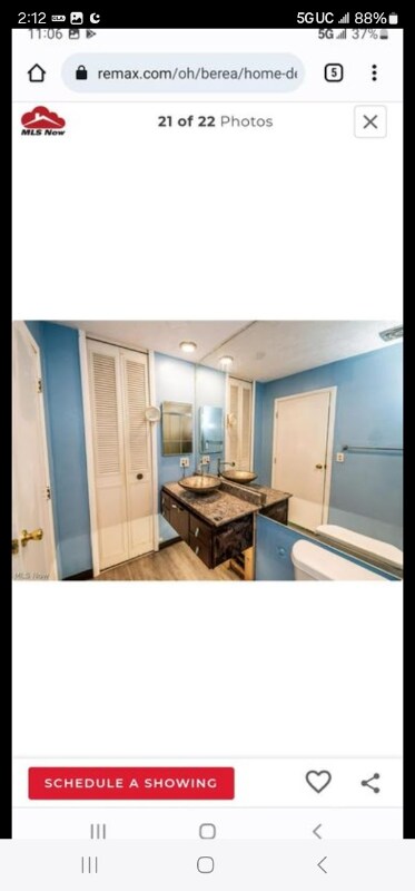 Building Photo - 724 Wyleswood Dr
