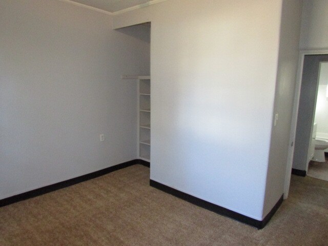 Building Photo - 7 Burgess Ct