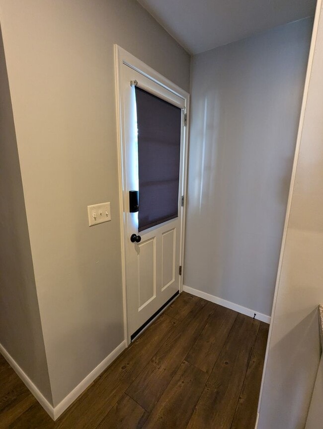 Building Photo - Charming & Spacious Home in the Heart of R...