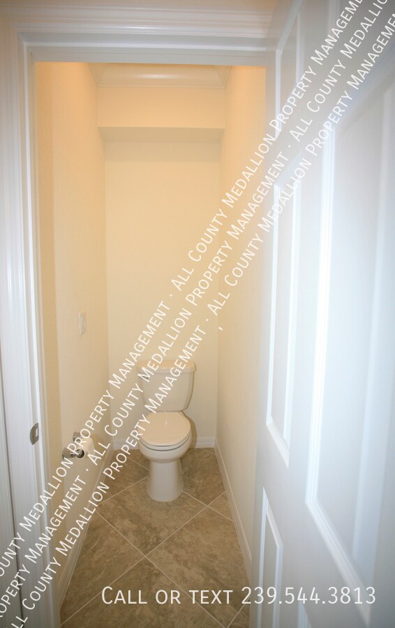 Building Photo - 4155 Bisque Ln