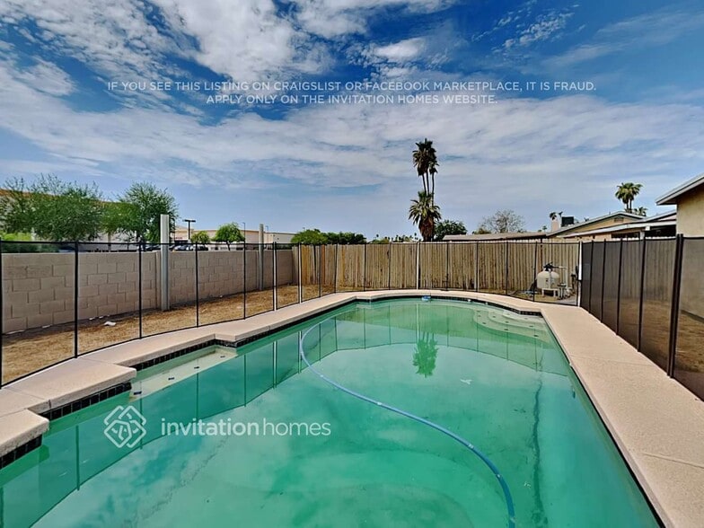 Building Photo - 5909 W Coronado Rd