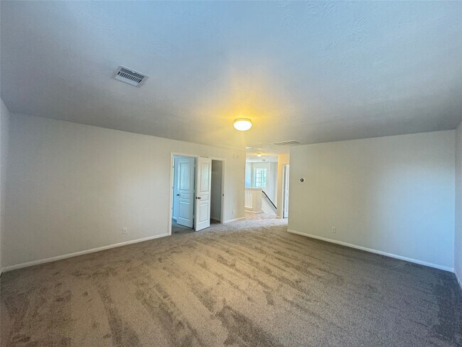 Building Photo - 8107 Gran Villa Dr