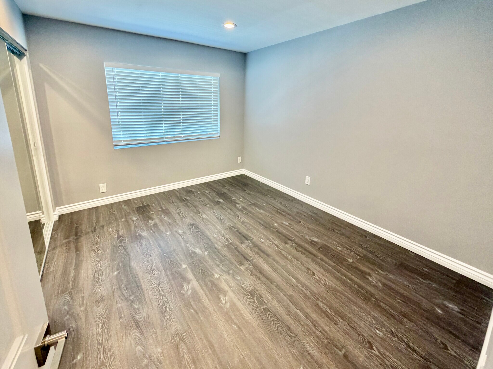 Building Photo - 1017 W Casmalia St
