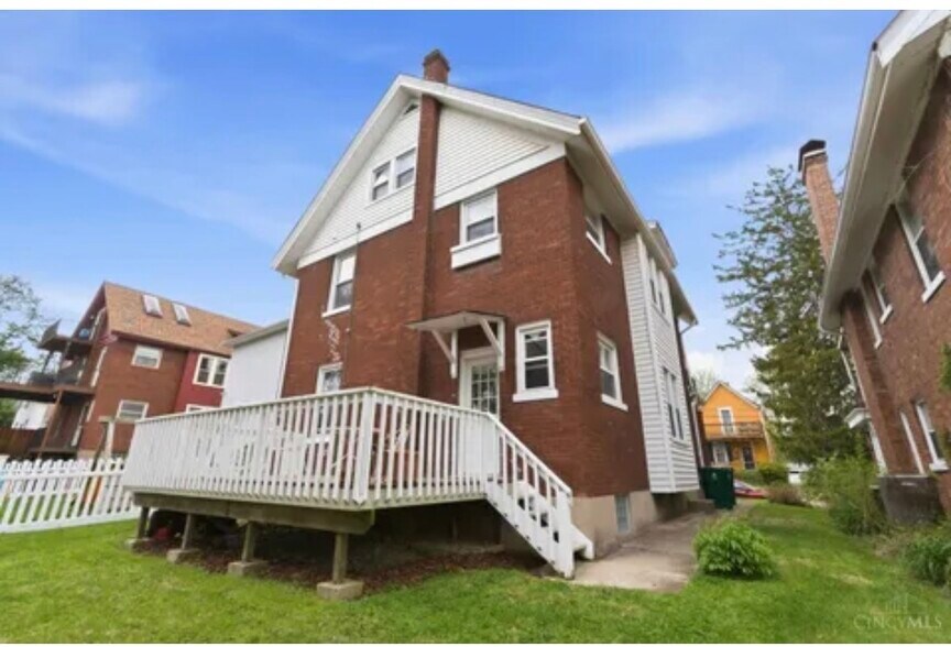 Building Photo - 3642 Columbus Ave