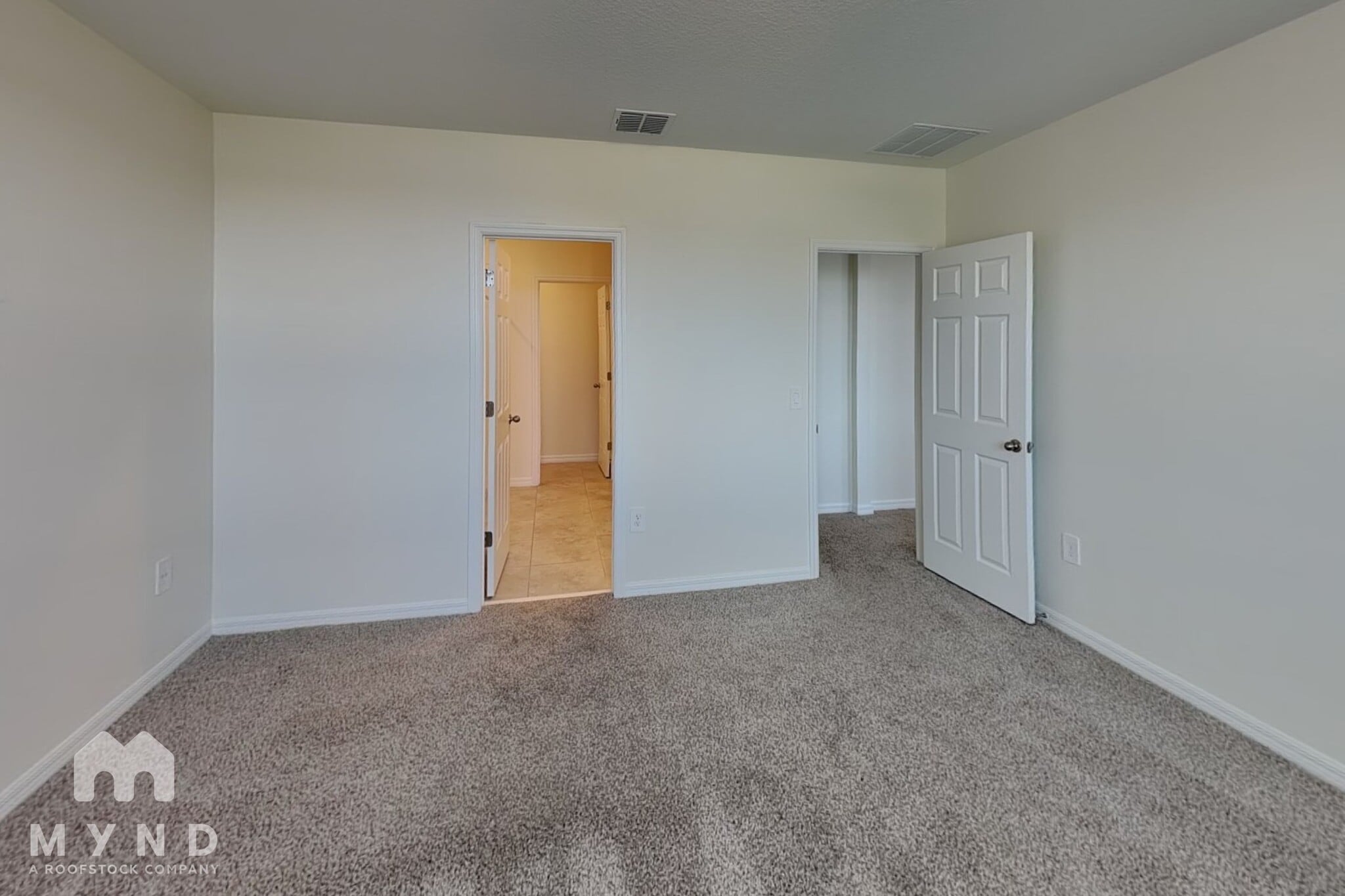 Building Photo - 796 Griffon Ave