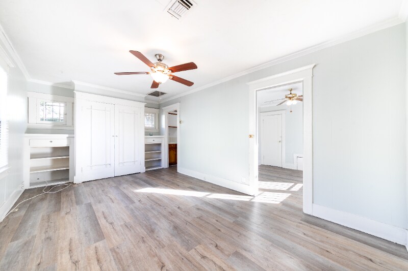 Building Photo - 6622 Bonsallo Ave