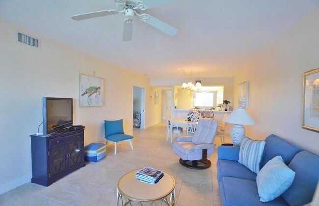 Building Photo - ***SHORT TERM/LONG TERM RENTAL***WEEKLY RE...