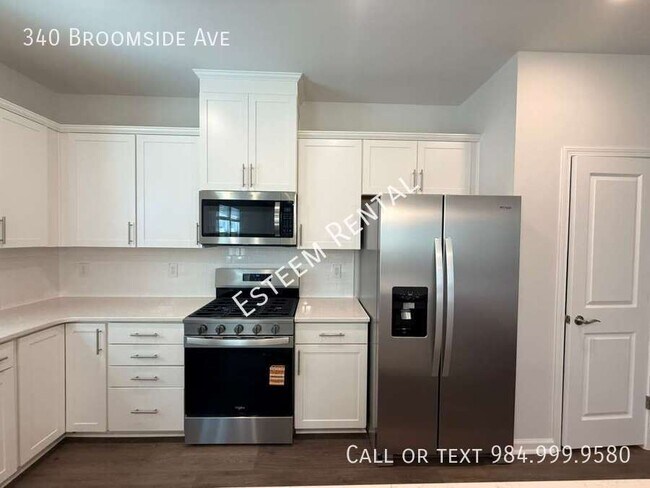 Building Photo - 340 Broomside Ave