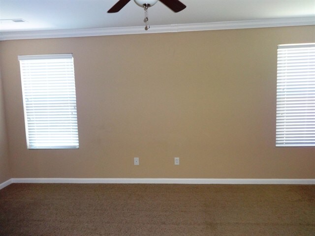 Building Photo - 4828 Pitkin Ave