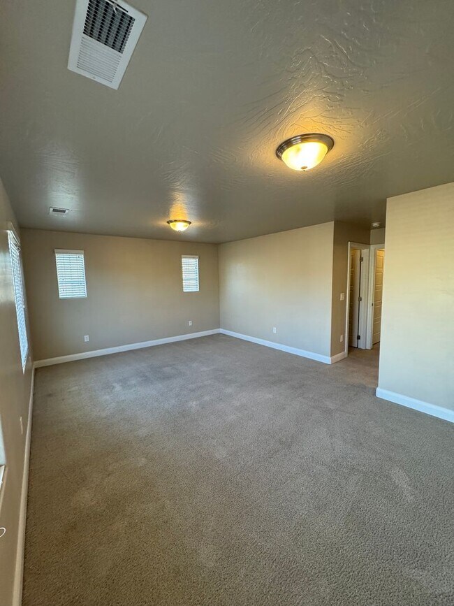 Building Photo - Beautiful 3 Bedroom Home - Casitas at Sienna Hills