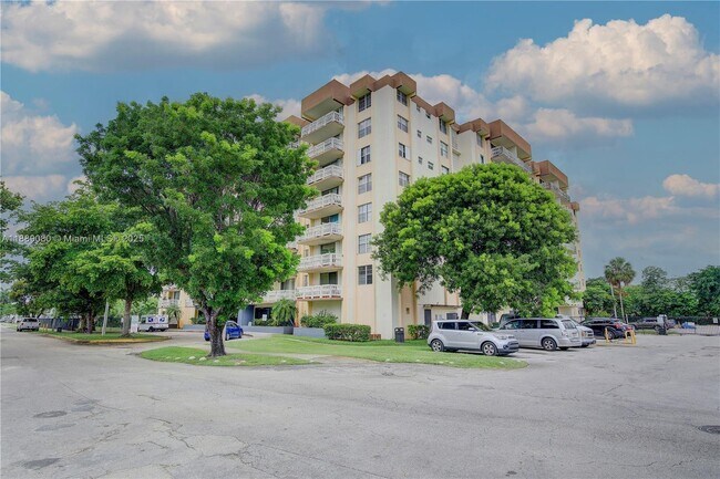 Building Photo - 15600 NW 7th Ave