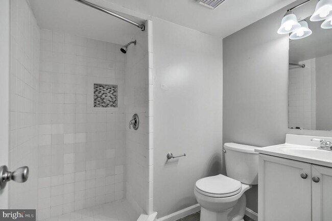 Building Photo - 8914 Grandstaff Ct