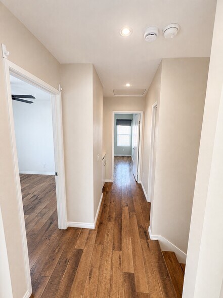 Building Photo - 28561 Foxboro Ln