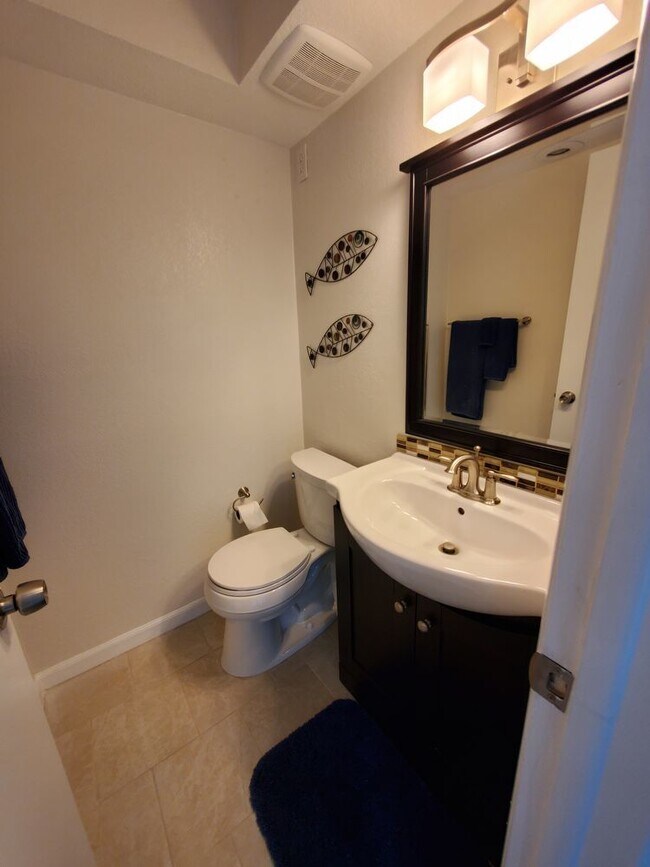 Building Photo - Waterfront 1 bedroom 1.5 bath 2nd story co...