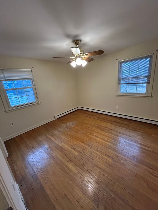 Building Photo - 6 Davis Ave