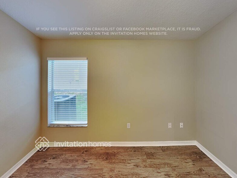 Building Photo - 3155 Lindera Dr