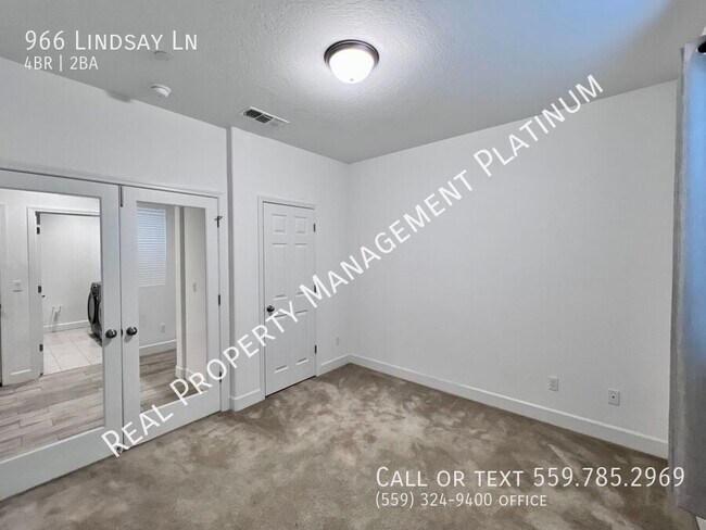 Building Photo - 966 Lindsay Ln