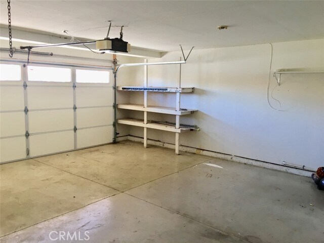 Building Photo - 45 Desert Thorn