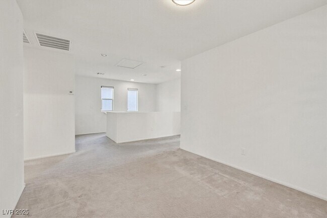 Building Photo - 8755 Spanish Ridge Ave