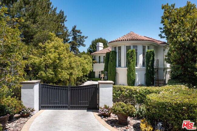 Primary Photo - 11730 Stonehenge Ln