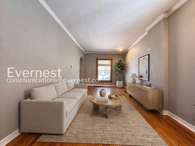 Building Photo - 2-Bed/1-Bath Home/Available Now!