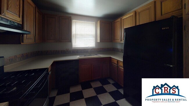 Building Photo - 14 Ferndale St